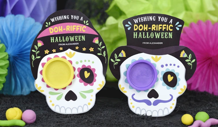 DOH-RIFFIC Halloween Fun: Printable Skull Play Doh Holders!