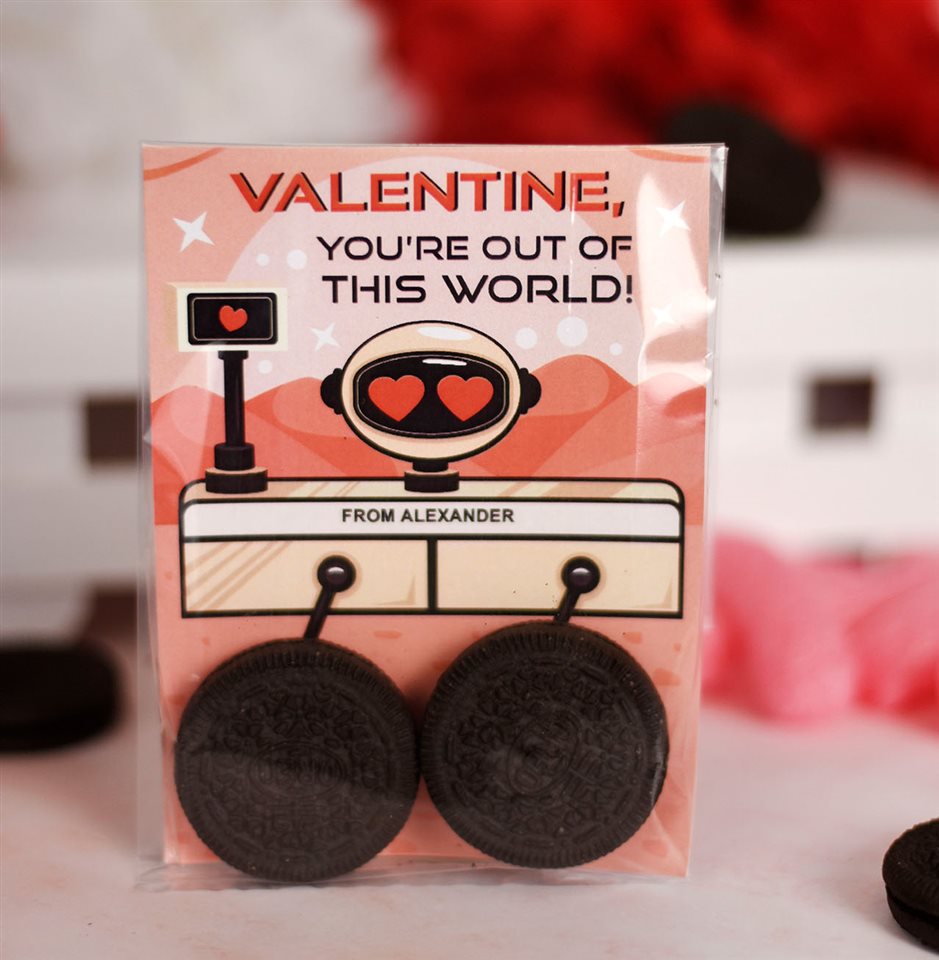valentines-mars-cookie-labels-printable-valentine-s-day-favor-bags-printable-school